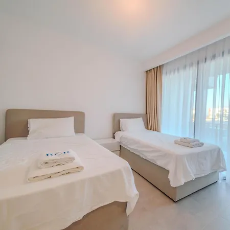 Διαμέρισμα Comfortable Newly Built 2-bedroom Just By The Pool Κερύνεια